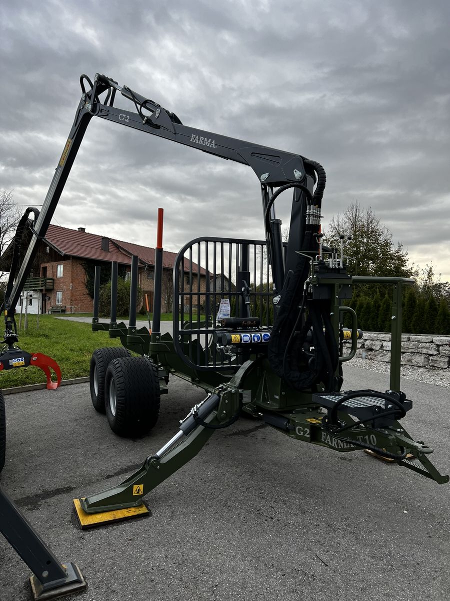 Farma T10 G2 mit C 7,2m G2 Kran