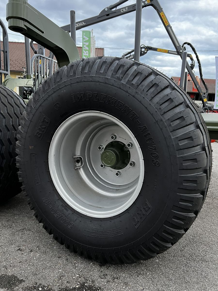 Farma T10 G2 mit C 7,2m G2 Kran
